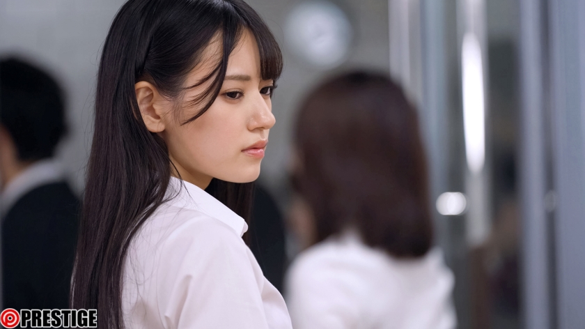 「逆NTR 男を狂わせる後輩に何度も迫られ続ける究極の社内不倫。 八掛うみ」01