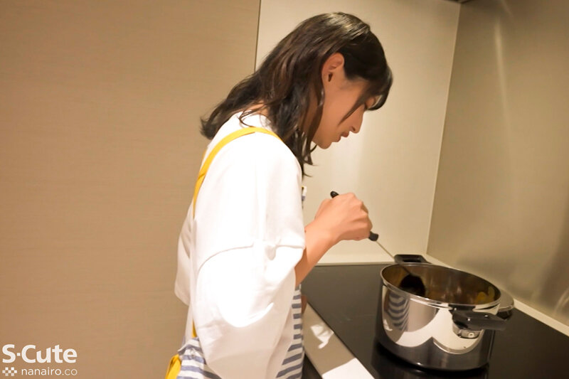 「「ご飯にする?お風呂にする?それとも私?」を渚みつきがやったら想像以上にエロ過ぎた。」03