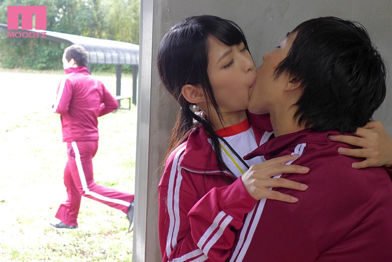 「【独占】2泊3日の夏合宿で先輩マネージャーとまさかの相部屋。汗だくでSEXしまくった青春時代。 渚みつき」06