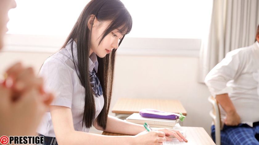 「制服のまま、恋してる。完全主観性春3SEX 三佳詩【限定特典映像35分付き】」02