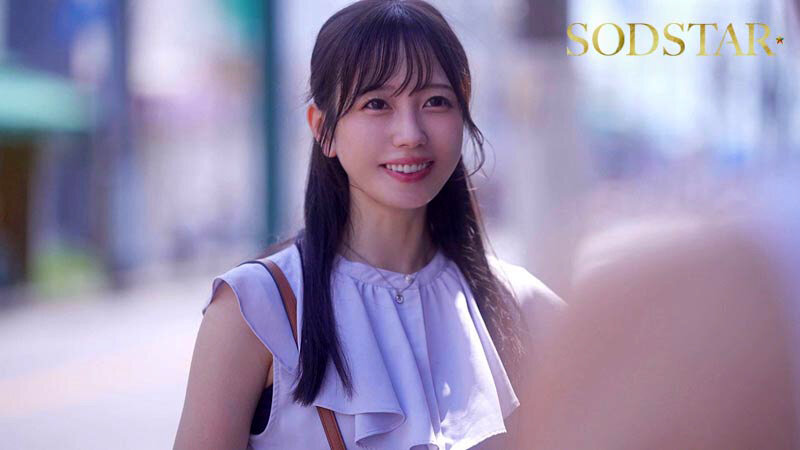 「【先行公開】OLやめて実家の銭湯を継いだら昔はひ弱なもやしっ子だった幼なじみと18年ぶりに再会 膣形フィットマラして互いに欲情がとまらず仕事のスキマ時間に汗だくSEX 小湊よつ葉」02